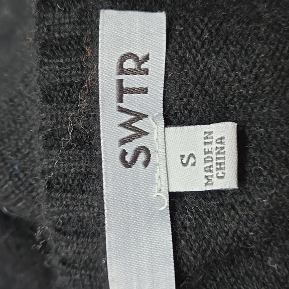 SWTR Wool Cashmere Blend Sweater Nacy Stripe Size Small - Picture 4 of 6